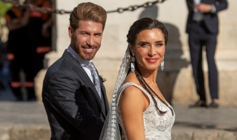 Sergio Ramos (kiri) dan Pilar Rubio.