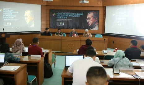 Sesi diskusi dalam Mahathir Global Peace School (MGPS) ke-5. 