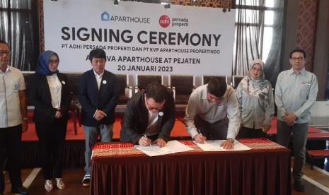  Setelah sukses dengan proyek Sembawang Aparthouse pada tahun 2022 lalu, kini Aparthouse Indonesia kembali meluncurkan gebrakan baru. Mengawali tahun 2023, Aparthouse Indonesia langsung tancap gas dengan proyek terbarunya, Andava Aparthouse at Pejaten.