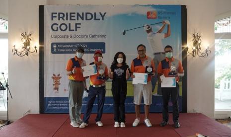 Setelah terhenti cukup lama akibat pembatasan kegiatan berskala besar di masa pandemi, RS Premier Bintaro mengadakan event Friendly Golf Corporate & Doctor’s Gathering pada Rabu (17/11), di Emerald Golf Club, Cimanggis, Depok. 