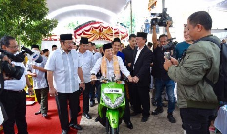 Setnov memesan motor listrik karya santri Pesantren Sabilil Muttaqien