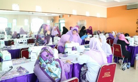 Sewing with fun Salimah Kota Bekasi