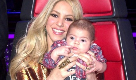 Shakira dan putranya, Milan.