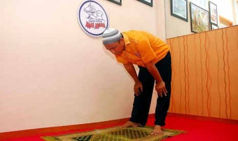 Shalat Dhuha di kantor (ilustrasi)