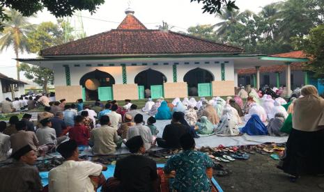 Ilustrasi Sholat Idul Fitri. Wali Kota Pekalongan Minta Maaf Tolak Sholat Id, Muhammadiyah: Indikasi Rezimisasi Agama