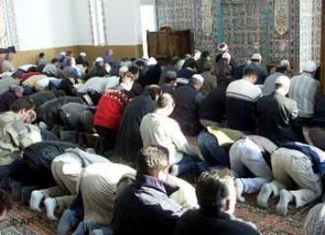 Shalat Jumat di Masjid Mevlana Konstanz