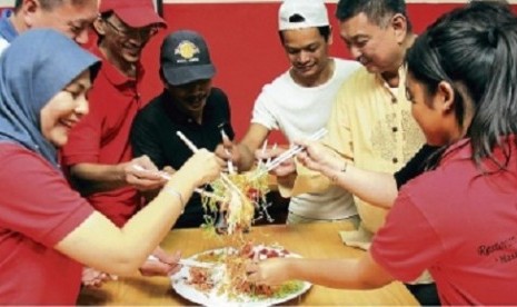 Sharin low pemilik restoran halal di johor