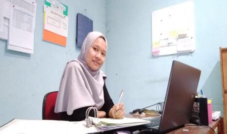 Sherina Syafna Madaniah, mahasiswa UBSI Tegal yang juga seorang pengusaha.