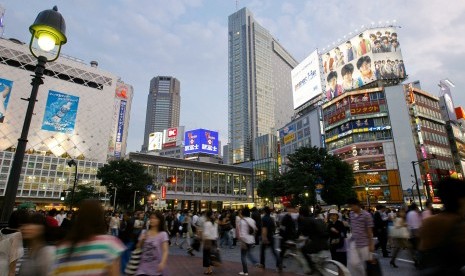 Kawasan Shibuya di Jepang (ilustrasi). Meski mulai mencatatkan laba, sektor bisnis di Jepang masih belum stabil akibat hantaman pandemi Covid-19.