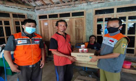 Siaga Pangan Nusantara merupakan program Rumah Zakat berupa makanan siap saji yang dikemas dalam kaleng, bentuknya berupa kornet dan rendang yang siap makan. Selain praktis, makanan ini mengandung gizi yang baik dan dapat membantu pemenuhan kebutuhan protein hewani.