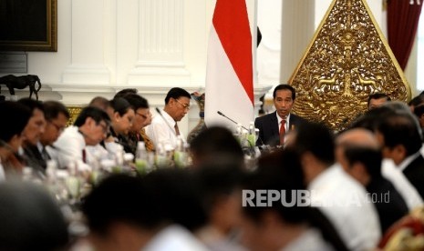 Sidang Kabinet Paripurna. Presiden Joko Widodo memimpin sidang kabinet paripurna pasca perombakan Kabinet Kerja Jilid II di Istana Merdeka, Jakarta, Rabu (27/7). 