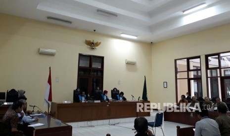 Sidang kedua antara PT Riau Andalan Pulp and Paper (RAPP) dengan Kementerian Lingkungan Hidup dan Kehutanan (KLHK) di Pengadilan Tata Usaha Negeri (PTUN) dengan agenda mendengarkan jawaban KLHK, Senin (27/11).