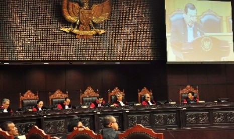 Sidang Mahkamah Konstitusi (MK)