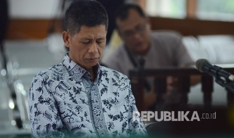 Sidang perdana mantan Kepala Lapas Sukamiskin Wahid Husein, di Pengadilan Tipikor Bandung, Rabu (5/12).