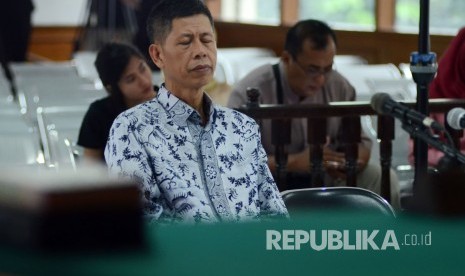 Sidang perdana mantan Kepala Lapas Sukamiskin Wahid Husein, di Pengadilan Tipikor Bandung, Rabu (5/12).