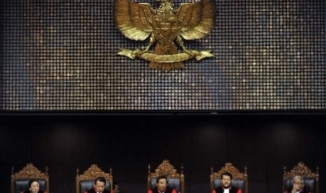 Sidang Pleno Mahkamah Konstitusi