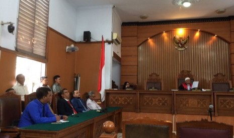 Sidang putusan Praperdilan Buni Yani di PN Jaksel, Jalan Ampera Raya, Rabu (21/12).