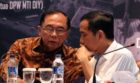 Sidharto Danusubroto (kiri) dan Joko Widodo (Jokowi)