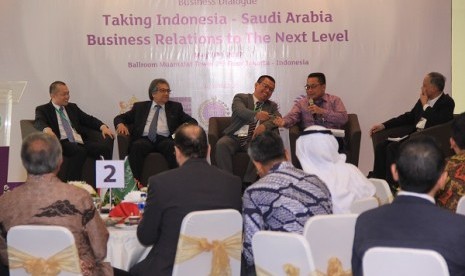 Silaturahim dan Rapat Pleno Pengurus ISABC di Hotel d’Arcici Jakarta, Senin (17/7).