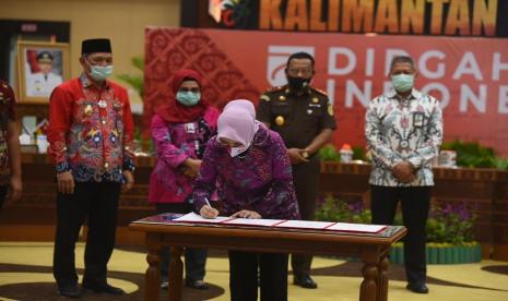 Sinergi pendayagunaan aset tersebut tertuang dalam Nota Kesepahaman antara Pertamina dan Pemerintah Provinsi Kalimantan Tengah. Seremoni sinergi dihadiri oleh Direktur Utama Pertamina Nicke Widyawati,  Komisaris Pertamina Condro Kirono, Direktur Penunjang Bisnis, M. Haryo Yunianto, Wakil Ketua KPK RI Lili Pintauli Siregar, Sekretaris Daerah Provinsi Kalimantan Tengah Fahrizal Fitri dan juga Kepala Kejaksaan Tinggi Provinsi Kalimantan Tengah, Dr. Mukri pada Kamis, (27/8) di kantor Gubernur Provinsi Kalimantan Tengah.