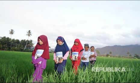 Kemenag Mataram Usulkan Bantuan Masker Siswa Madrasah. Ilustrasi