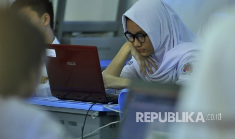 Ujian Nasional Berbasis Komputer (UNBK) tingkat SMP. (Ilustrasi)