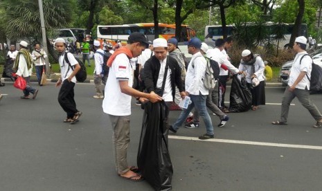 Siswa SMA Muhammadiyah 1 Karanganyar, Solo berpartisipasi di Aksi Bela Islam III. 