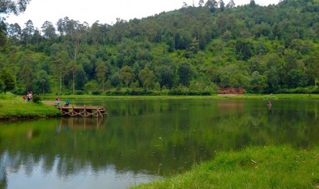 Situ Cisanti yang menjadi hulu Sungai Citarum