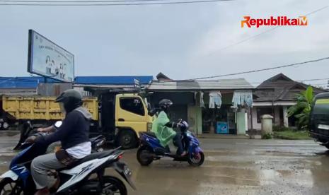 Situasi jalan di Parung Panjang