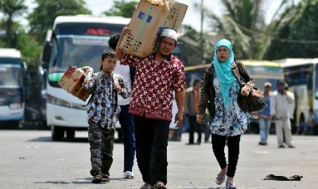 Situasi Terminal Pulogadung, Jakarta Timur (ilustrasi).