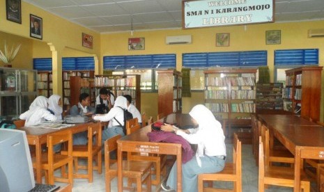 SMAN 1 Karangmojo 