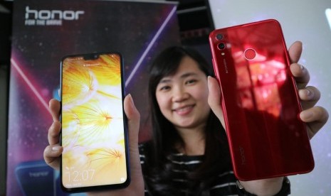 Smartphone Honor Bidik 30 Persen Pangsa Pasar Bandung.