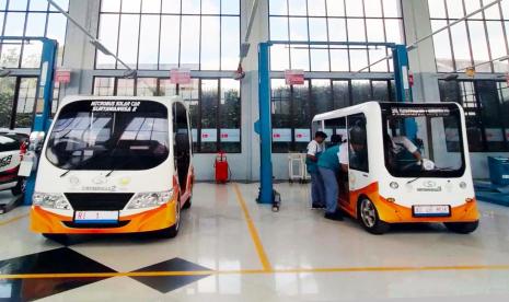 SMK 7 Muhammadiyah Gondanglegi di Kabupaten Malang termasuk salah satu sekolah yang sudah lama menghasilkan karya mobil listrik.