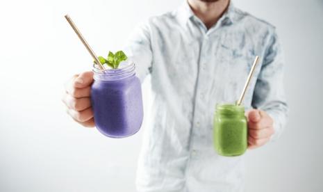 Jika dibuat dengan bahan yang tepat, smoothie bisa jadi senjata turunkan berat badan.