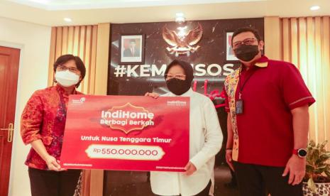 Social movement PT Telkom Indonesia (Persero) Tbk (Telkom) melalui program IndiHome untuk NTT telah selesai dilaksanakan pada 29 Mei 2021 dengan total donasi yang terkumpul sebesar Rp 550 juta guna membantu masyarakat yang terdampak bencana alam di provinsi Nusa Tenggara Timur. Donasi tersebut diserahkan langsung oleh Direktur Consumer Service Telkom, Venusiana melalui Kementerian Sosial RI dan diterima langsung Menteri Sosial RI, Tri Rismaharini.