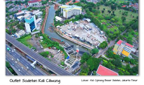 Sodetan ini berfungsi untuk mengalirkan Sebagian debit banjir Ciliwung menuju Kanal Banjir Timur (KBT) dan Kali Cipinang. 