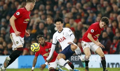 Pertemuan pertama MU vs Spurs musim ini.