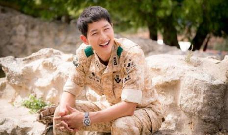 Song Joong-ki.