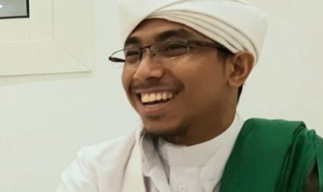 Soni Eranata alias Ustaz Maaher At-Thuwailibi. 