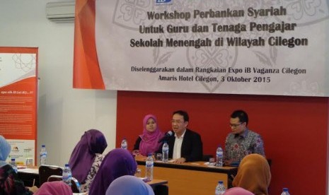 Workshop perbankan syariah untuk para guru di Cilegon, Sabtu (3/10).