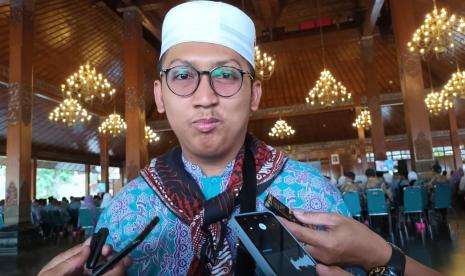  Sosok jamaah haji termuda dari Kota Solo, Nakata Firdaus Abdullah, ketika ditemui di Balai Kota Solo, Kamis (8/6/2023). 