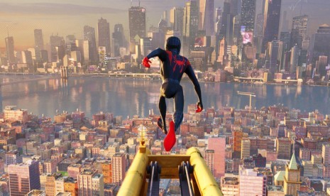 Spider-Man: Into the Spider-Verse, salah satu rekomendasi film animasi yang bisa ditonton di Netflix saat libur panjang.