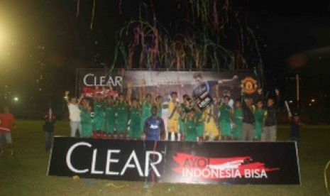 SSB Darussalam berhasil keluar sebagai juara utama ajang Clear Ayo! Indonesia Bisa Academy 2015 tahap Province Round Jakarta.