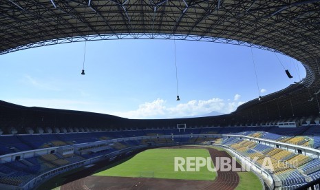 Stadion Gelora Bandung Lautan Api (GBLA) , Kota Bandung. (Mahmud Muhyidin)