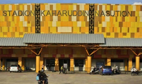 Stadion Kaharuddin Nasution di Pekanbaru, Riau.