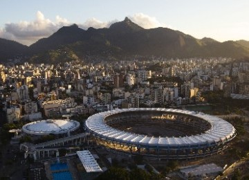 Stadion Maracana di Rio de Janeiro tengah direnovasi jelang pelaksanaan Piala Dunia 2014.