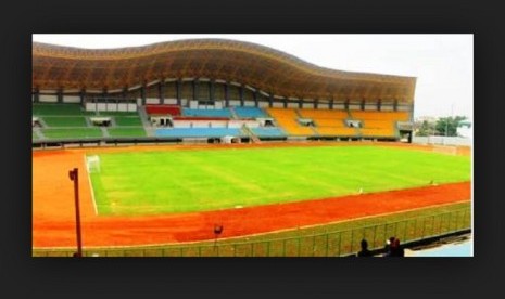 Stadion Patriot Candrabaga