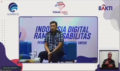 Staf Ahli Menteri Komunikasi dan Informatika Prof. Dr. Henry Subiakto