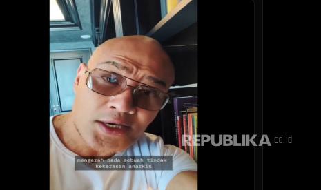 Staf Khusus Menteri Pertahanan Deddy Corbuzier sentil aktivis geruduk rapat RUU TNI pada akhir pekan lalu.