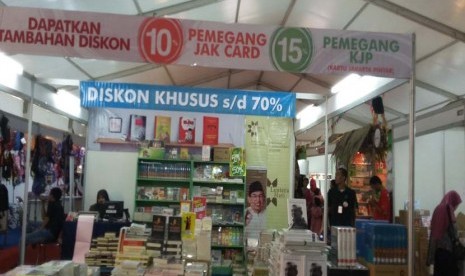 Stan Penerbit Lentera Hati di Jakbook Ikapi DKI 2015